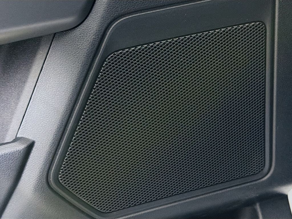 2025 Ford F-150 XLT - Photo 20