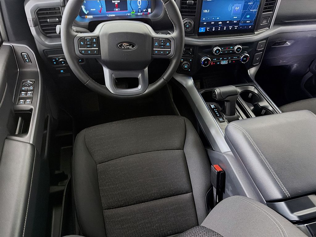 2025 Ford F-150 XLT - Photo 24