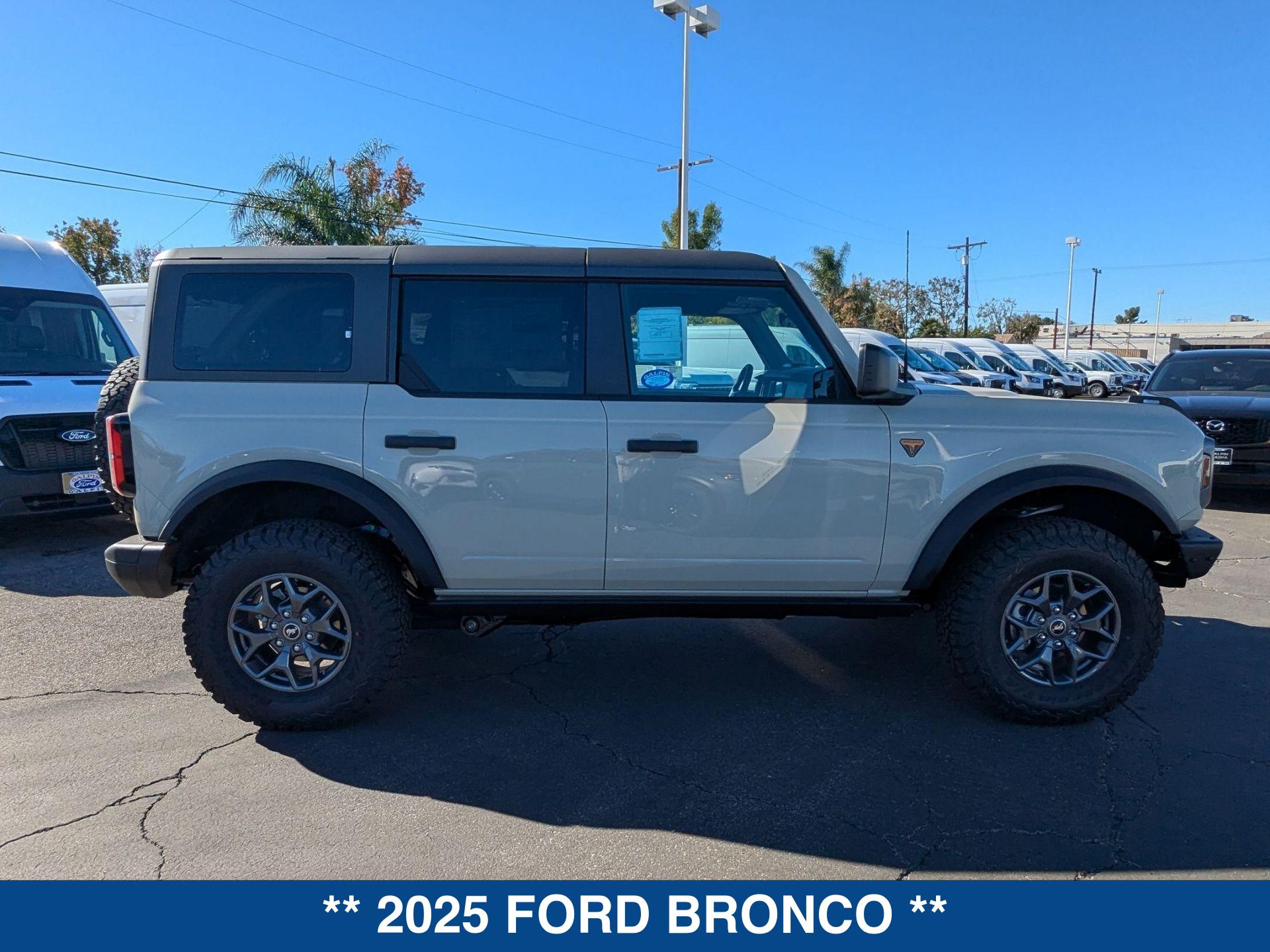 2025 Ford Bronco 4-Door Badlands - Photo 6