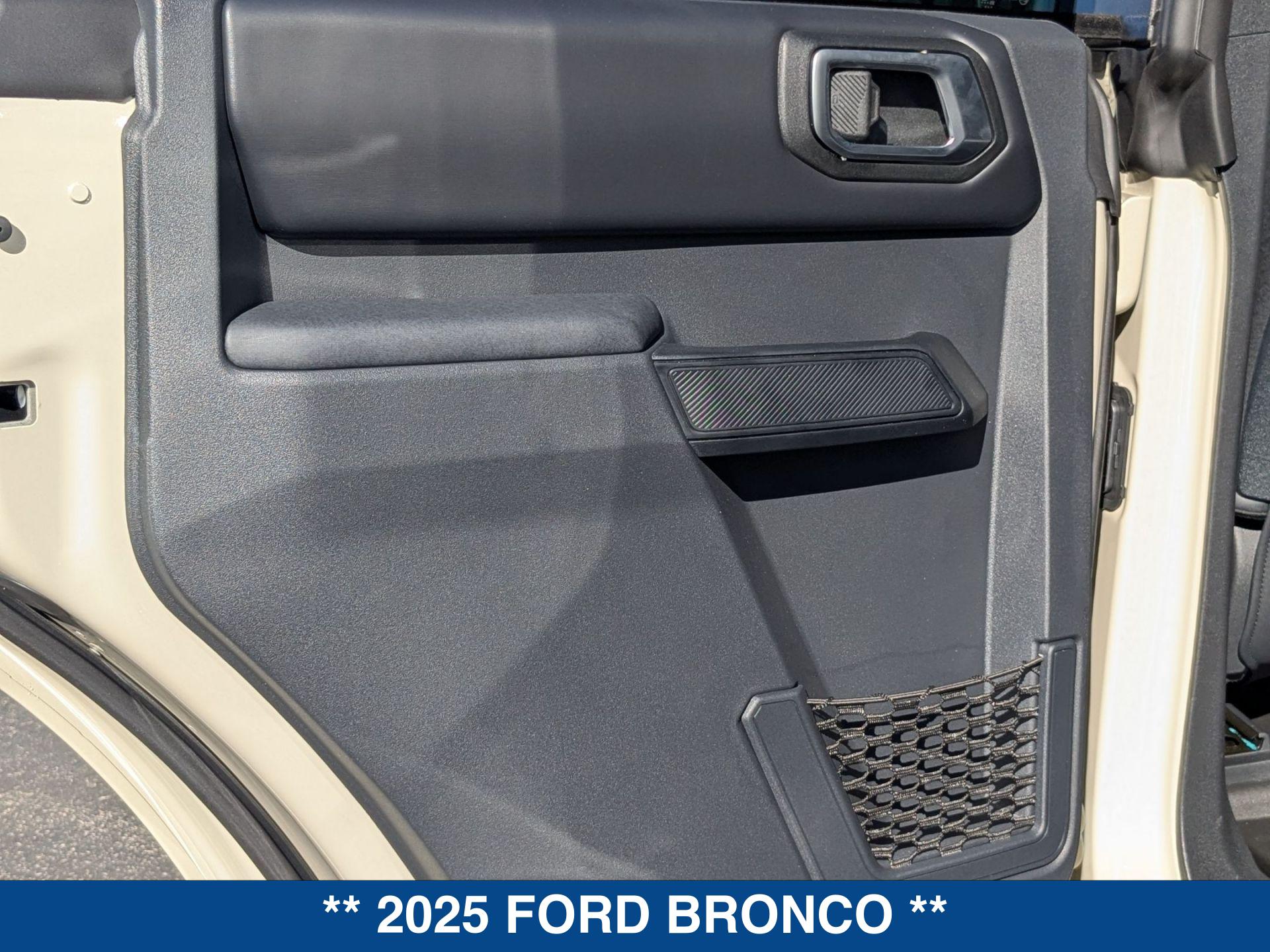 2025 Ford Bronco 4-Door Badlands - Photo 17