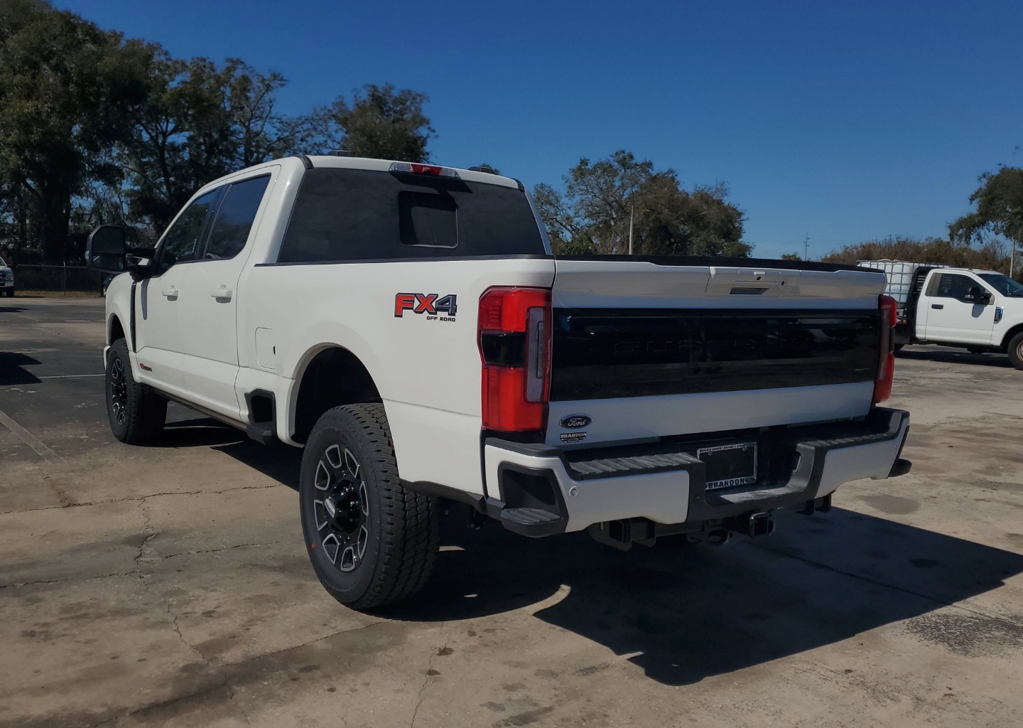 2026 Ford F-250 Super Duty Platinum - Photo 8