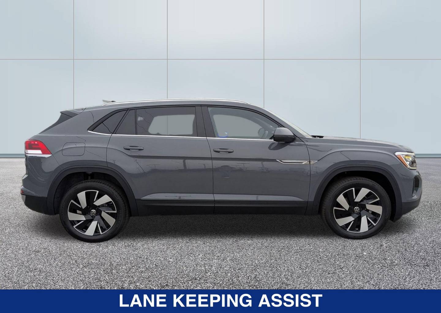 2025 Volkswagen Atlas Cross Sport SE w/Tech - Photo 6