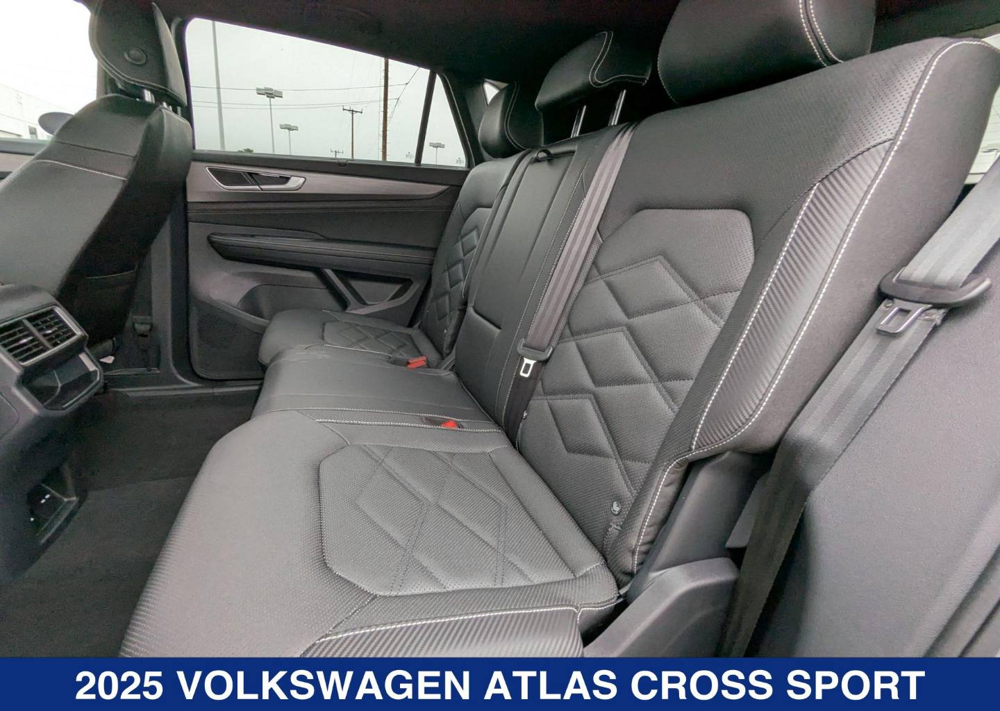 2025 Volkswagen Atlas Cross Sport SE w/Tech - Photo 21