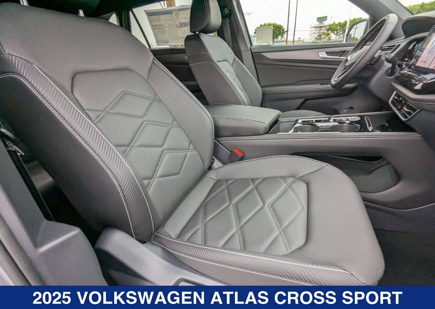 2025 Volkswagen Atlas Cross Sport SE w/Tech - Photo 24