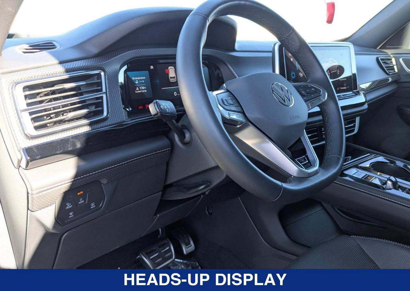 2024 Volkswagen Atlas Cross Sport SEL R-LINE - Photo 11