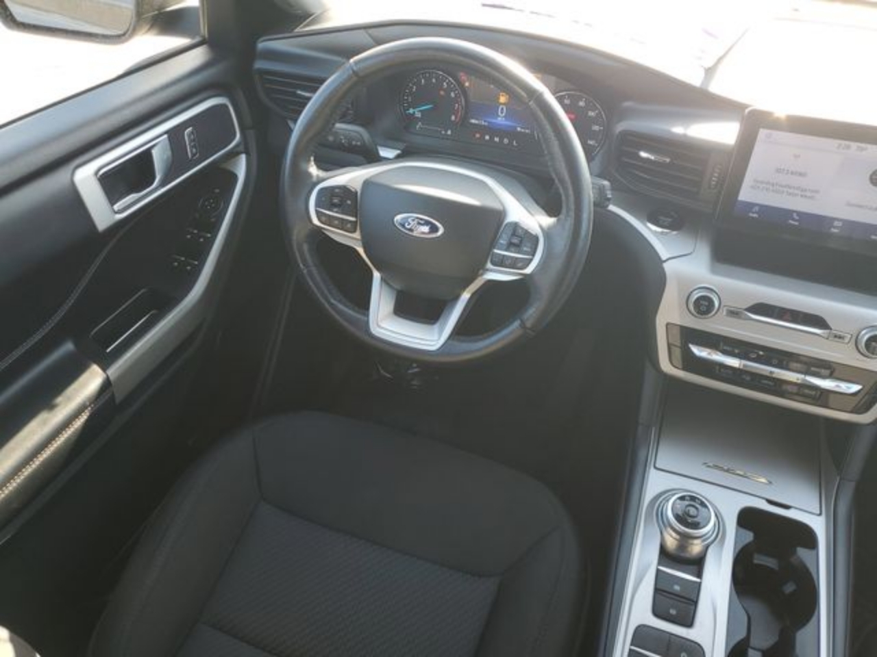 2022 Ford Explorer XLT - Photo 11