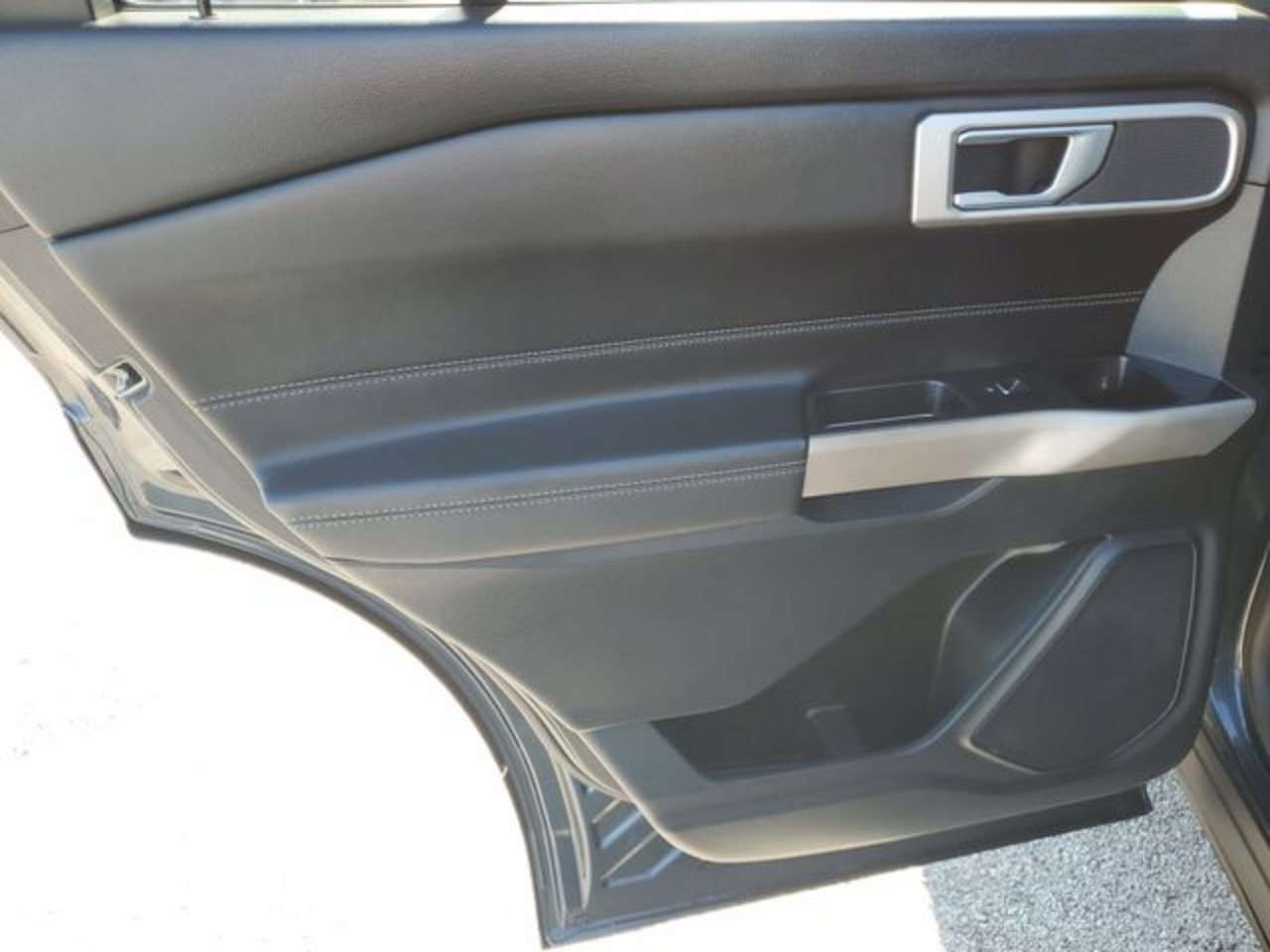 2022 Ford Explorer XLT - Photo 15