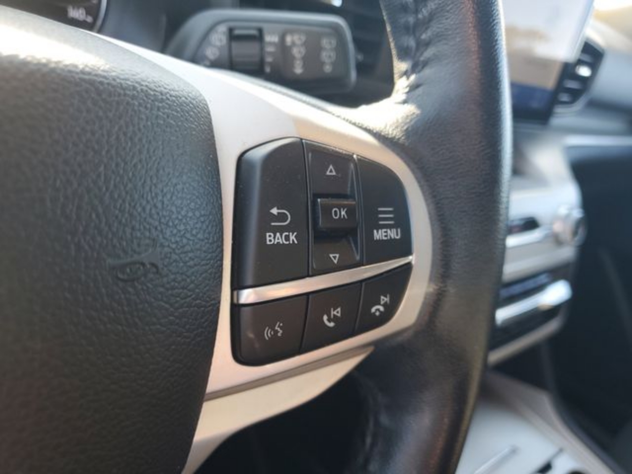 2022 Ford Explorer XLT - Photo 23