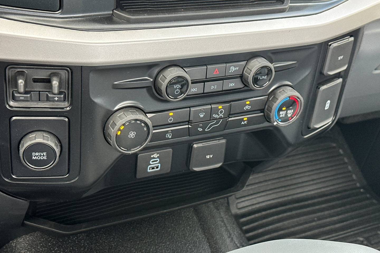 2026 Ford F-250 Super Duty XL - Photo 17