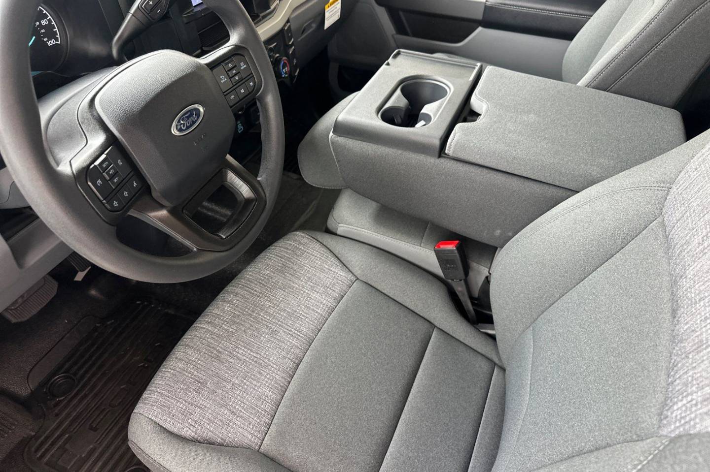2026 Ford F-350 Super Duty XLT - Photo 10