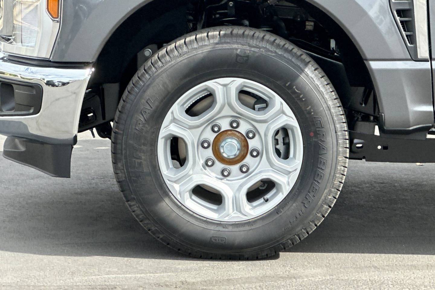2026 Ford F-350 Super Duty XLT - Photo 23