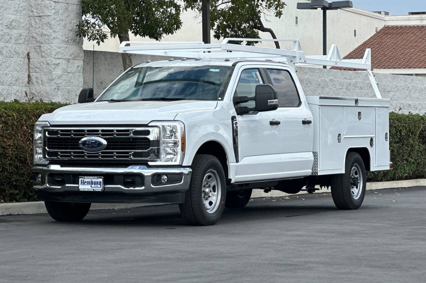 2026 Ford F-350 Super Duty Chassis Cab XL - Photo 7
