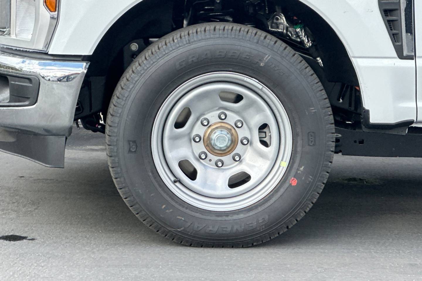 2026 Ford F-350 Super Duty Chassis Cab XL - Photo 21