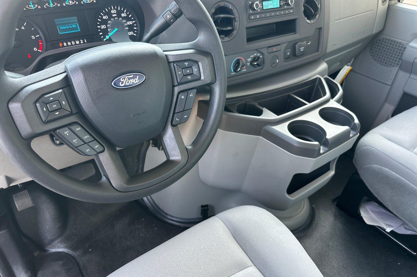 2025 Ford E-Series Cutaway Base - Photo 11