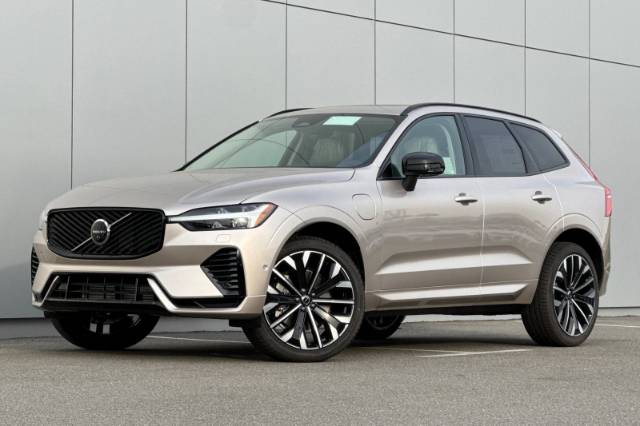 2026 Volvo XC60 Plug-In Hybrid T8 Ultra
