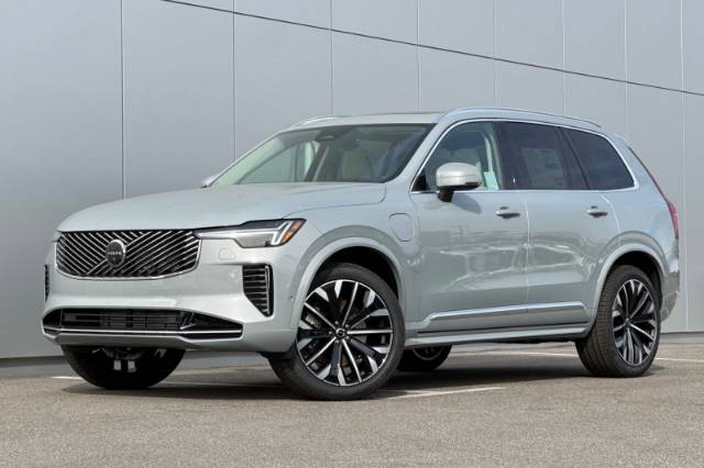 2026 Volvo XC90 Plug-In Hybrid T8 Ultra