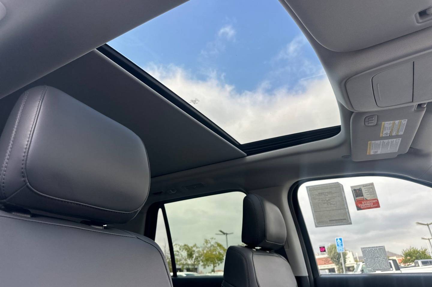 2025 Ford Expedition Active - Photo 18