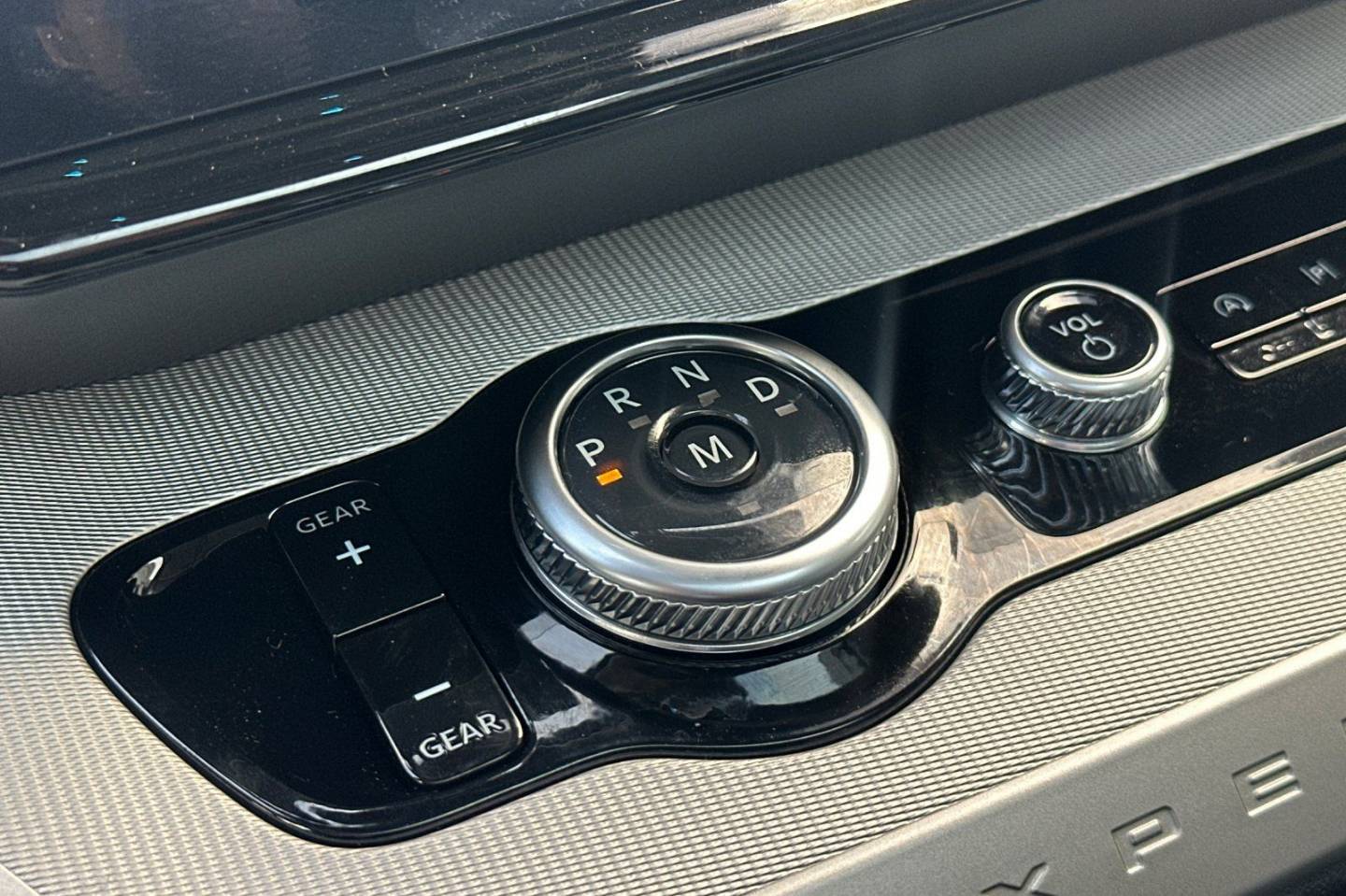 2025 Ford Expedition Active - Photo 23