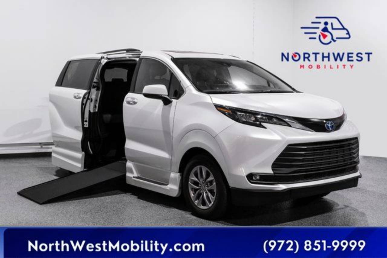 2025 Toyota Sienna