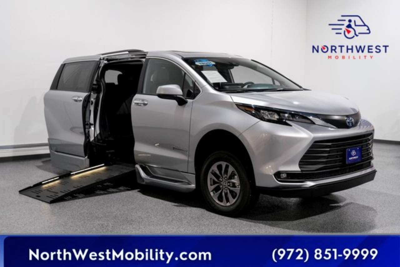 2025 Toyota Sienna
