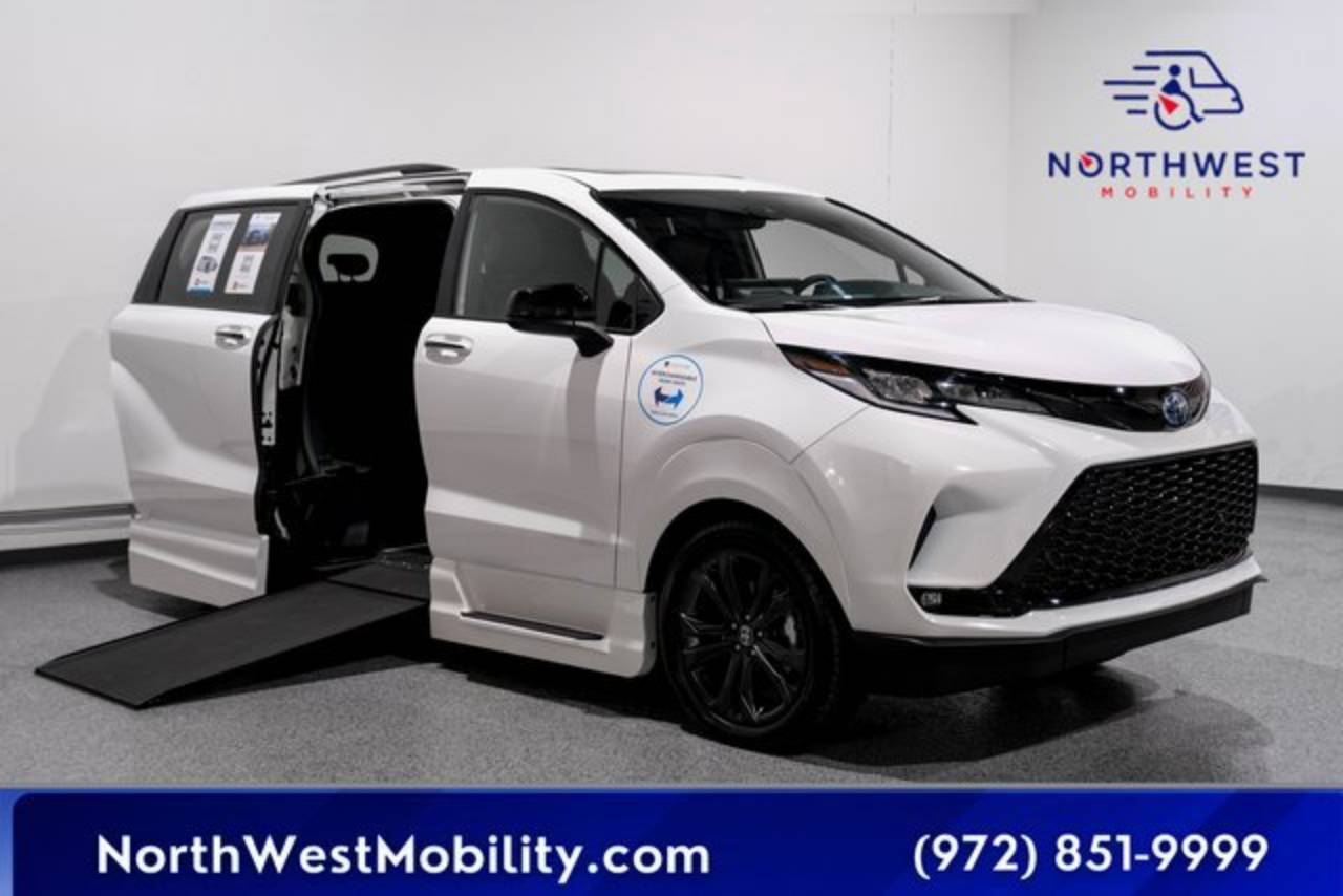 2025 Toyota Sienna