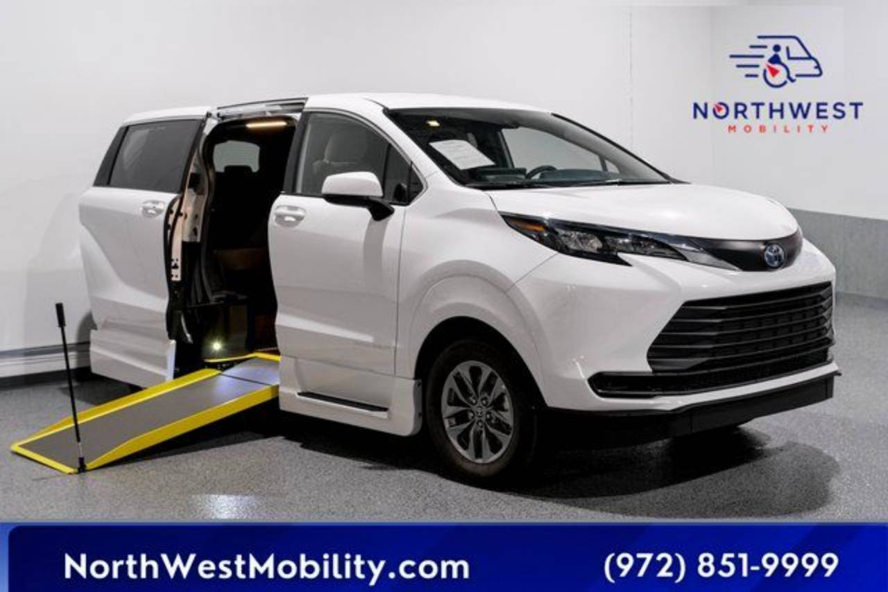 2025 Toyota Sienna