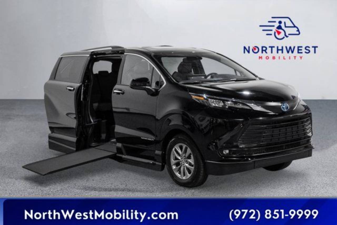 2025 Toyota Sienna