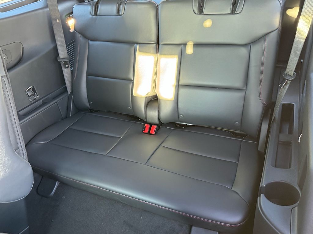 2026 Ford Explorer ST - Photo 11