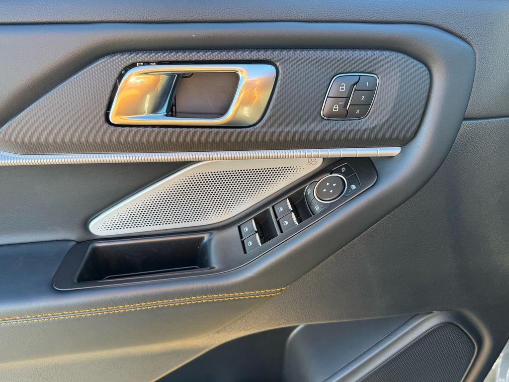 2026 Ford Explorer Tremor - Photo 10