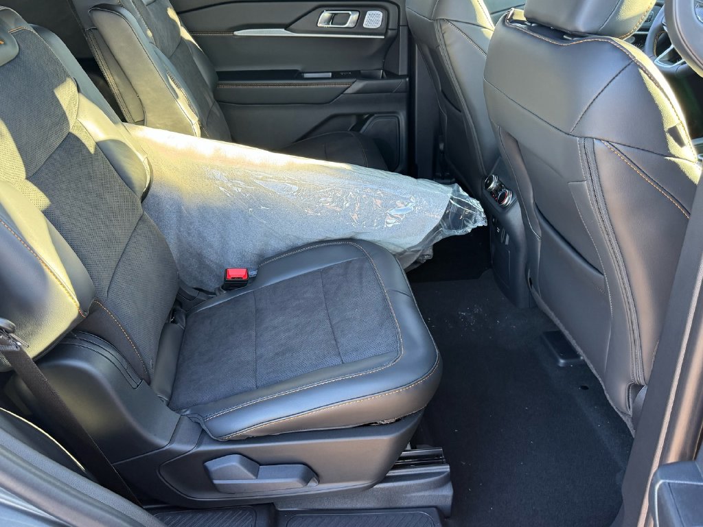 2026 Ford Explorer Tremor - Photo 15