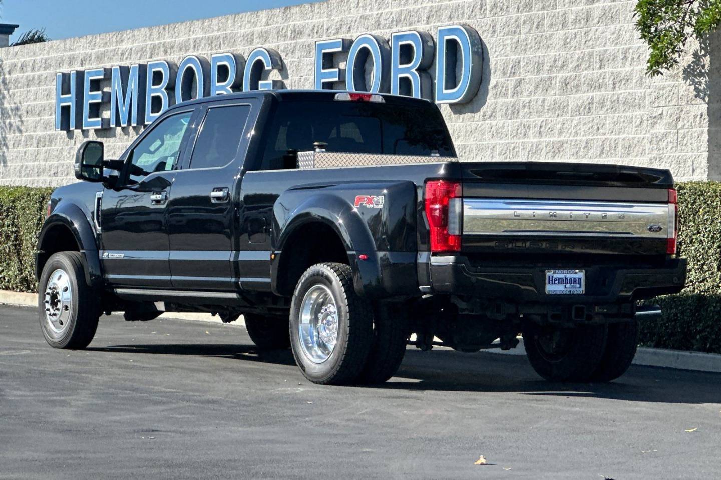 2019 Ford F-450 Super Duty Limited - Photo 6