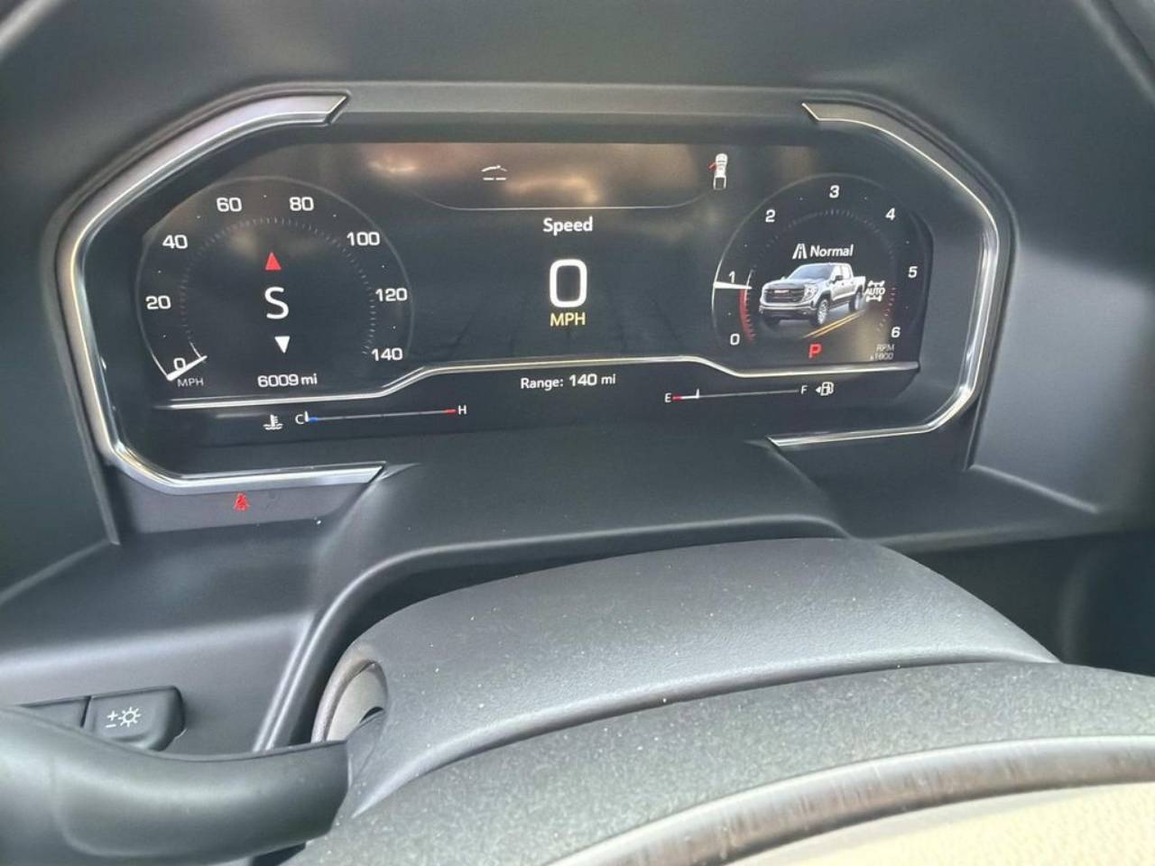 2025 GMC Sierra 1500 AT4 - Photo 10
