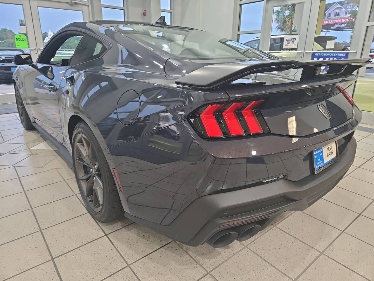 2025 Ford Mustang Dark Horse - Photo 25