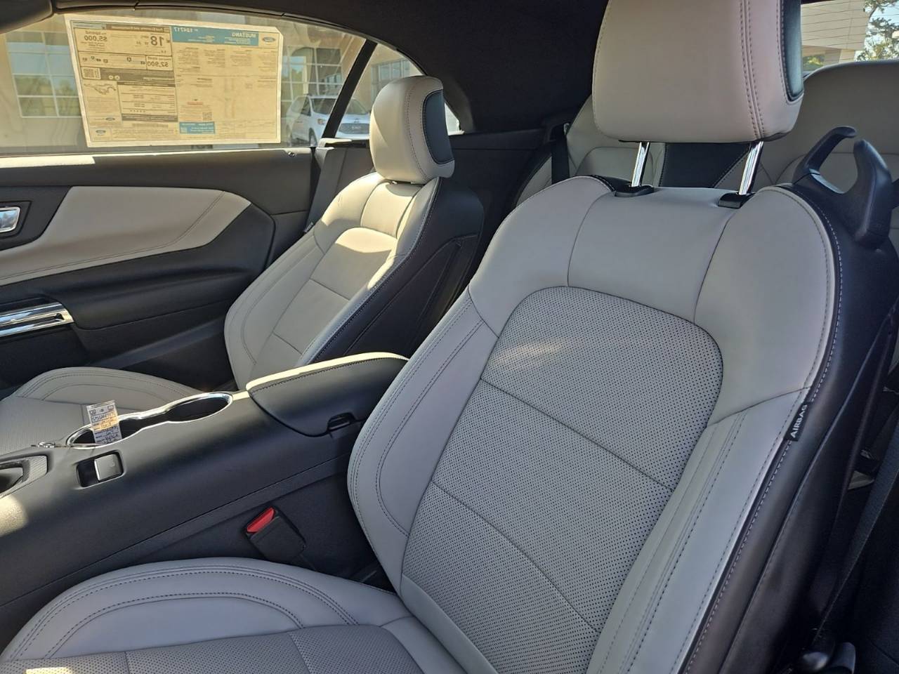 2025 Ford Mustang GT Premium Convertible - Photo 15