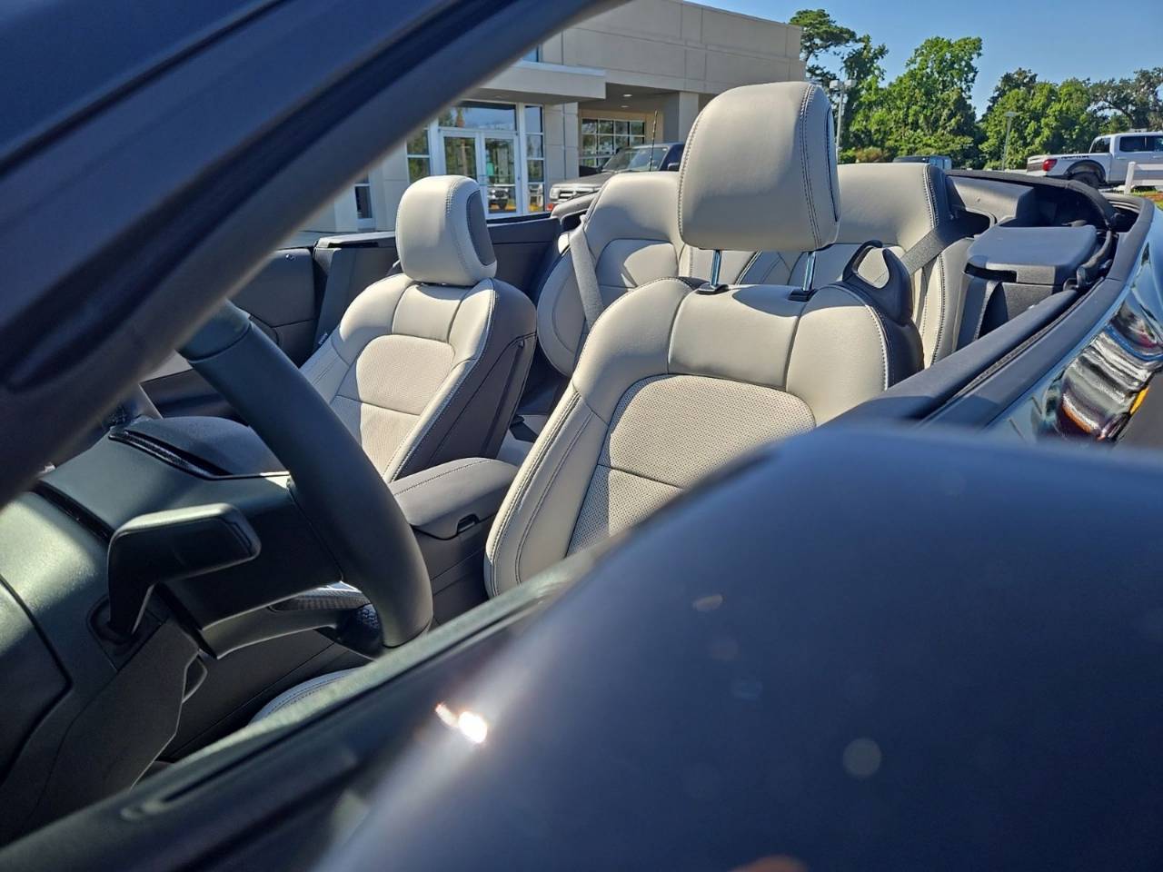 2025 Ford Mustang GT Premium Convertible - Photo 28