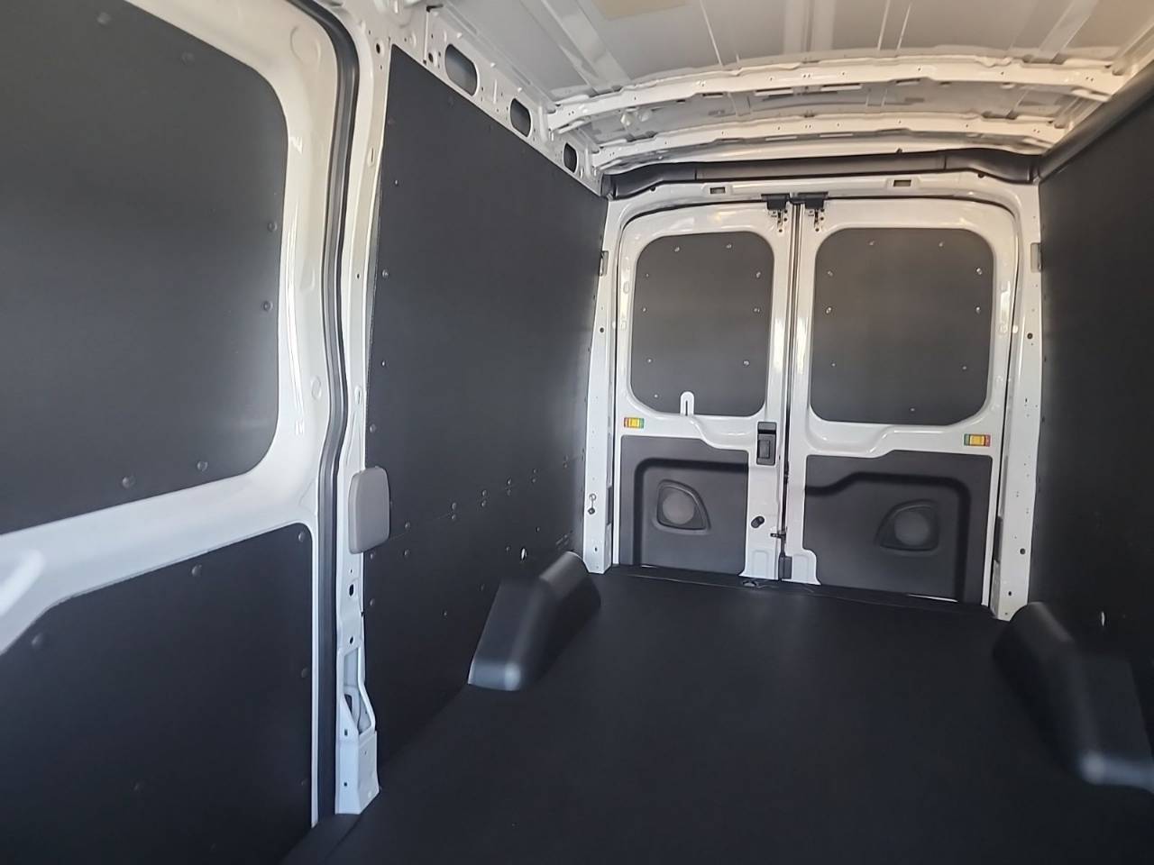 2025 Ford Transit Van Base - Photo 23
