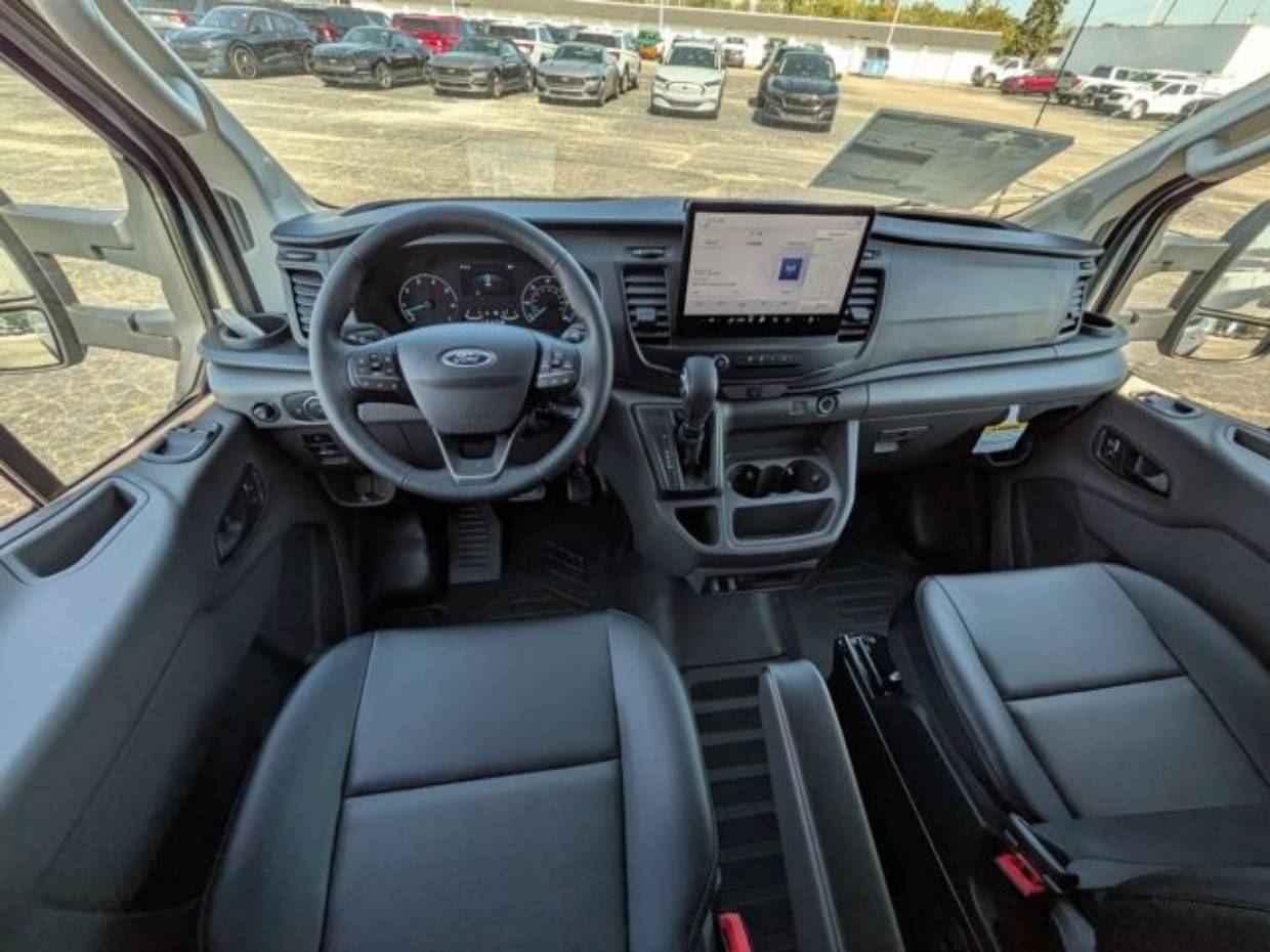 2025 Ford Transit Van Base - Photo 30