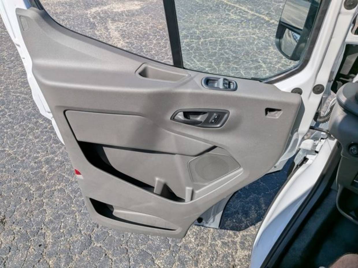 2025 Ford Transit Van Base - Photo 32