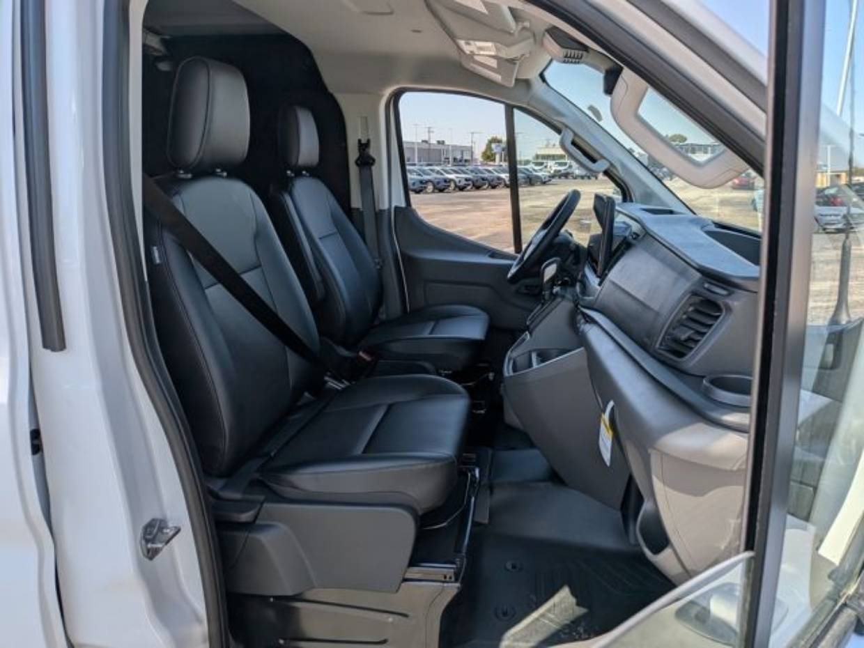 2025 Ford Transit Van Base - Photo 38