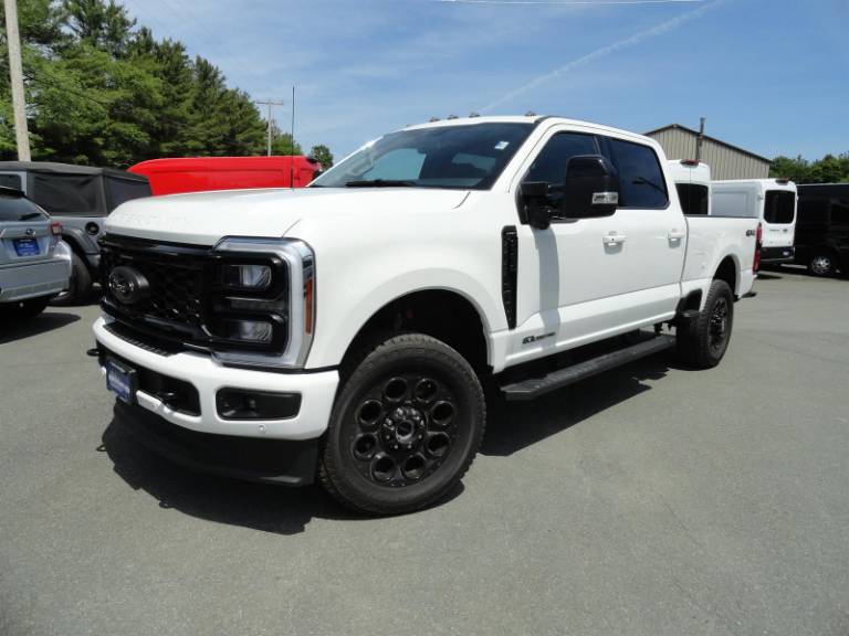 2026 Ford Super Duty F-350® LARIAT®