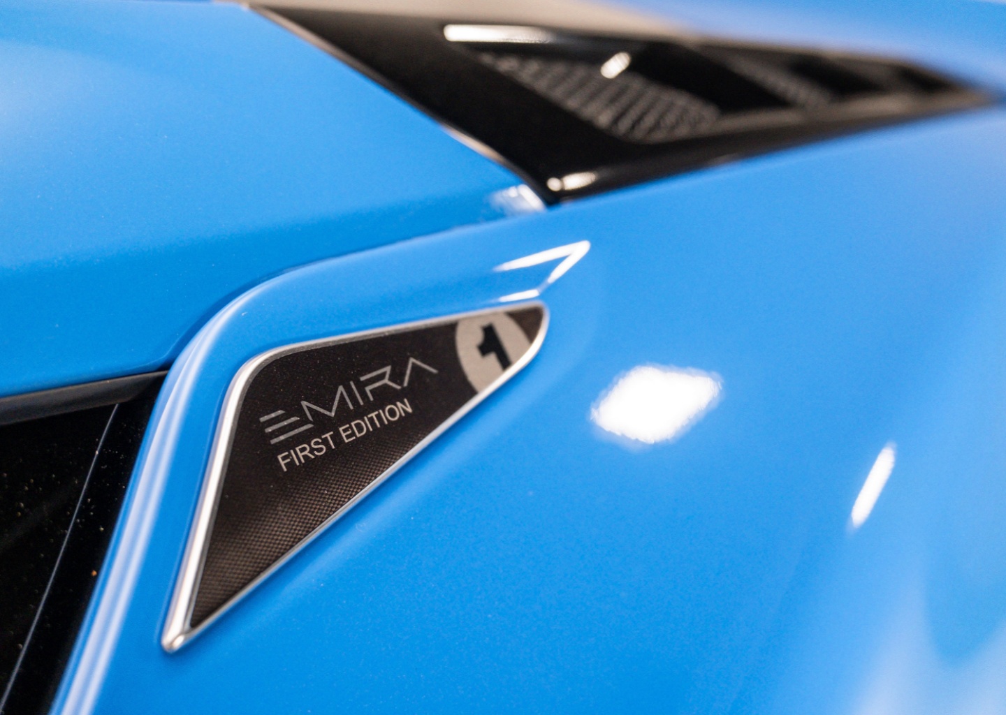 2024 Lotus Emira First Edition - Photo 23