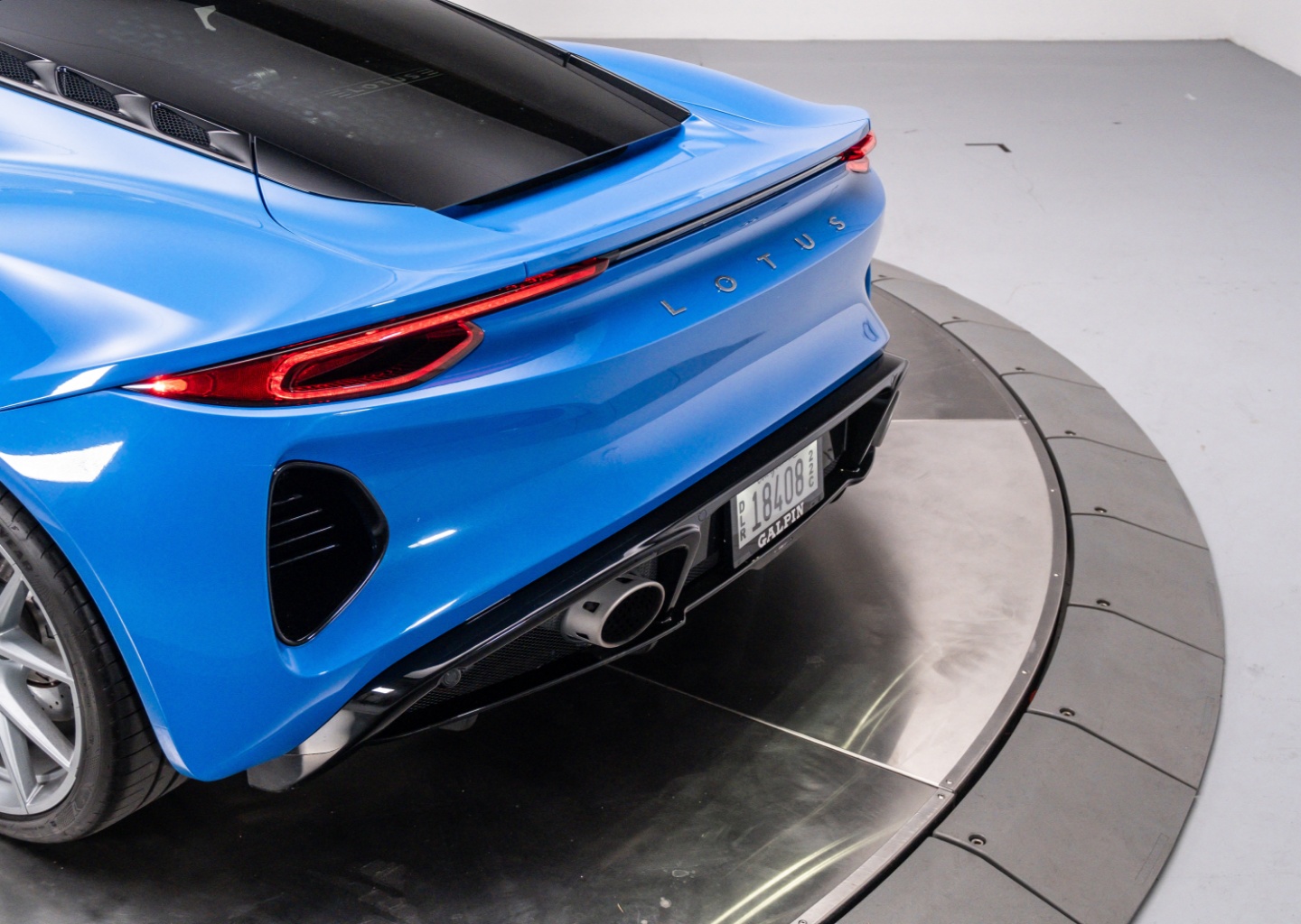 2024 Lotus Emira First Edition - Photo 25