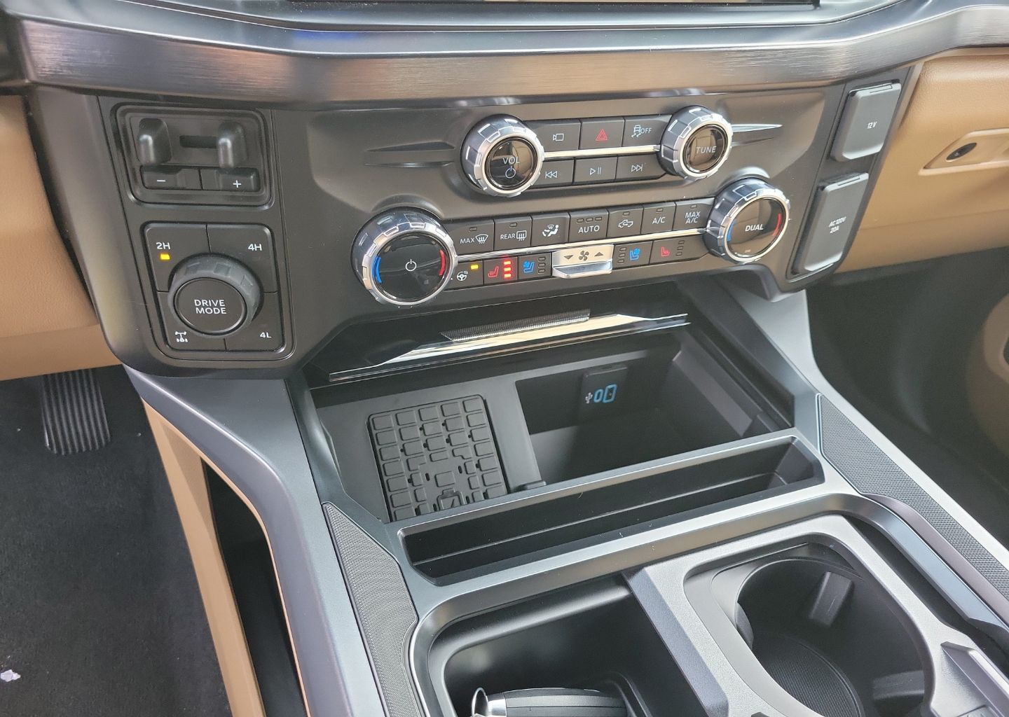 2026 Ford F-250 Super Duty Lariat - Photo 6
