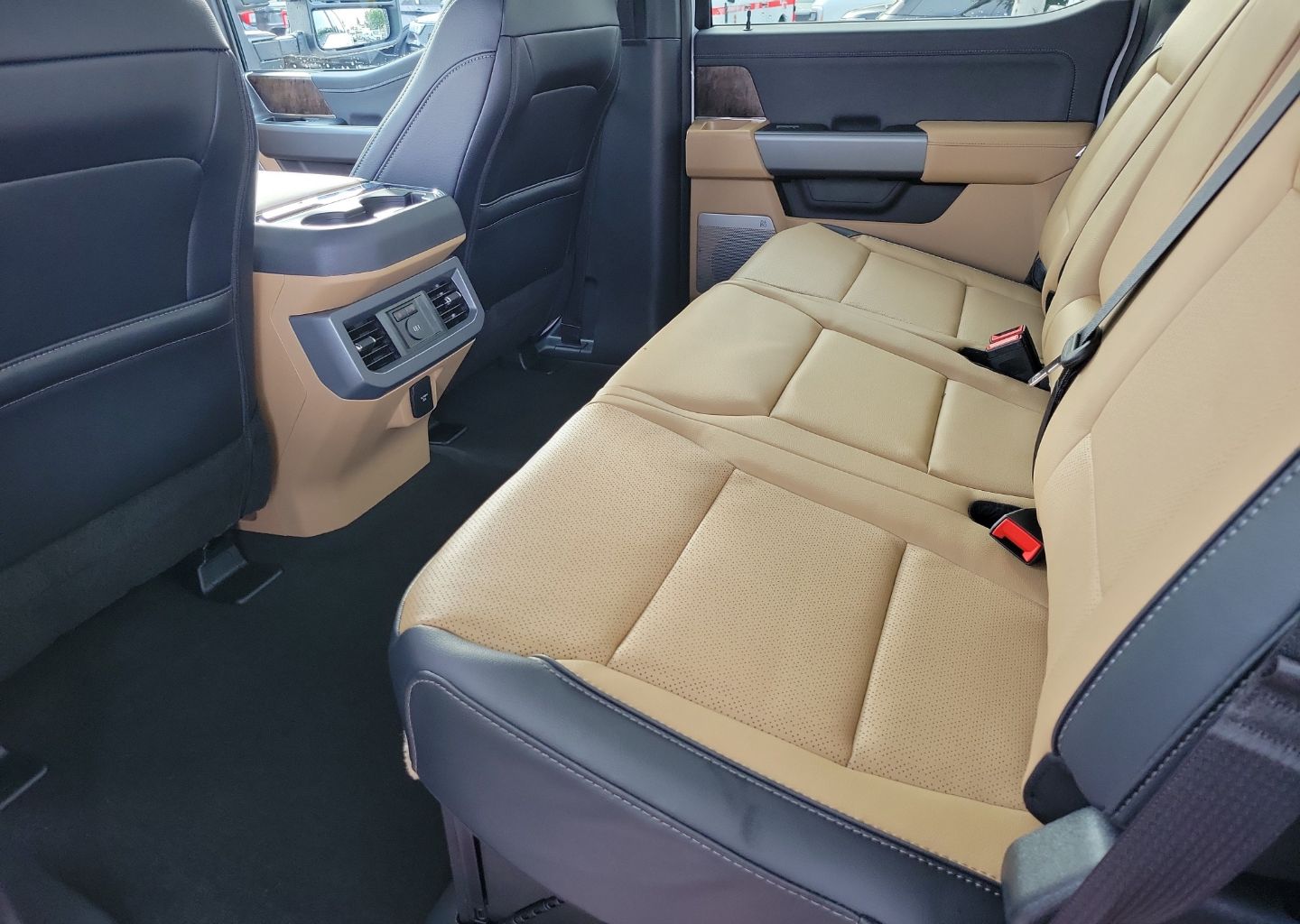 2026 Ford F-250 Super Duty Lariat - Photo 9