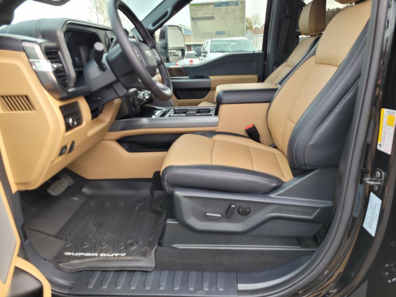 2026 Ford F-350 Super Duty Lariat - Photo 14