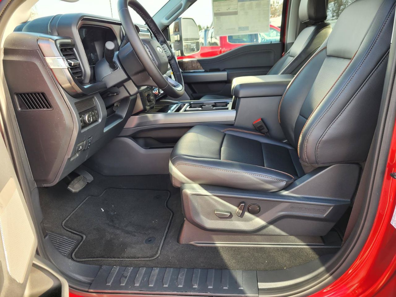 2026 Ford F-250 Super Duty Lariat - Photo 14