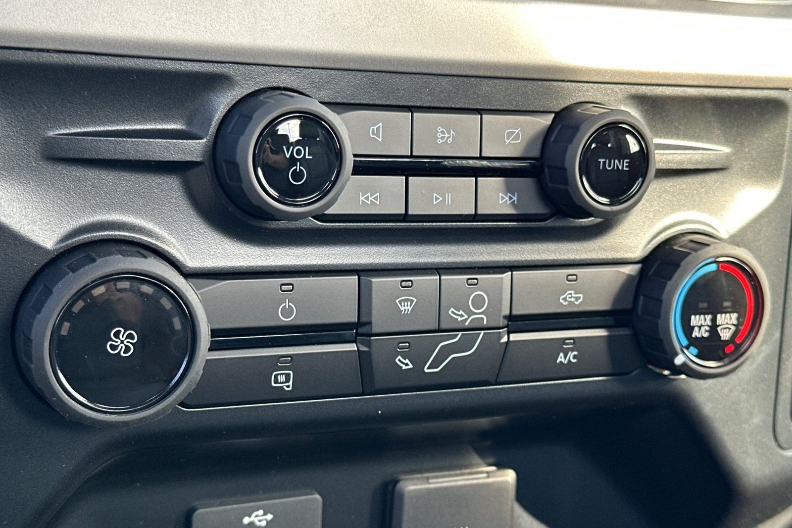 2024 Ford F-350 Super Duty XL - Photo 18