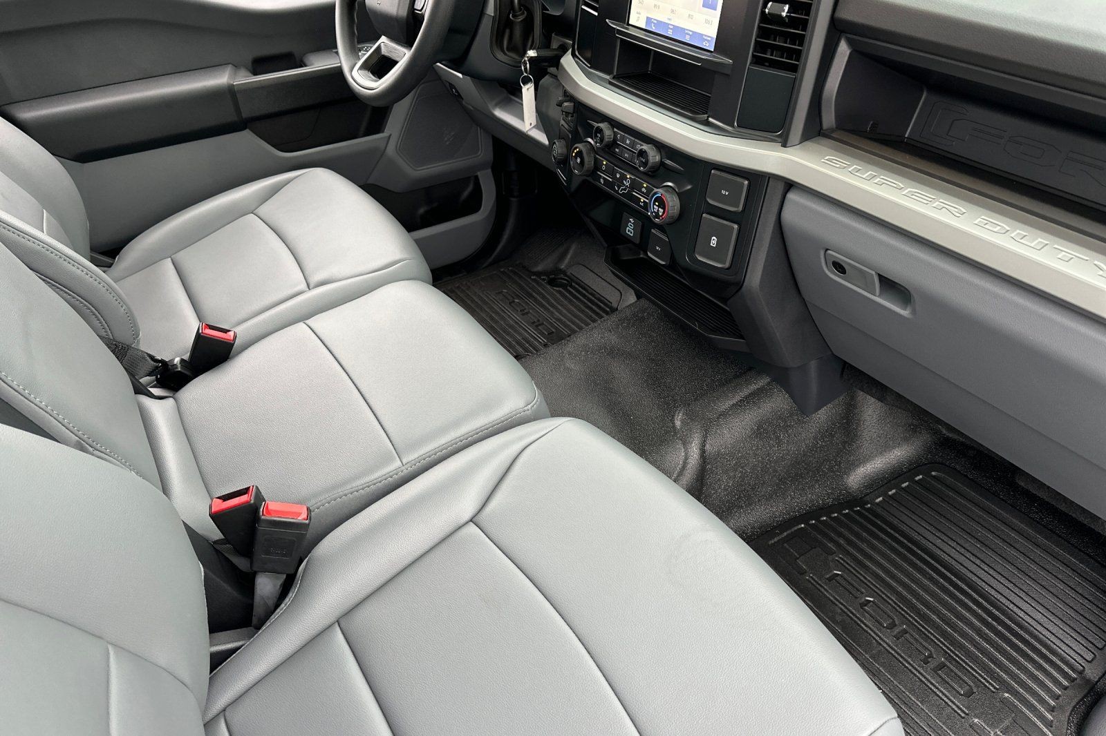 2024 Ford F-350 Super Duty XL - Photo 14