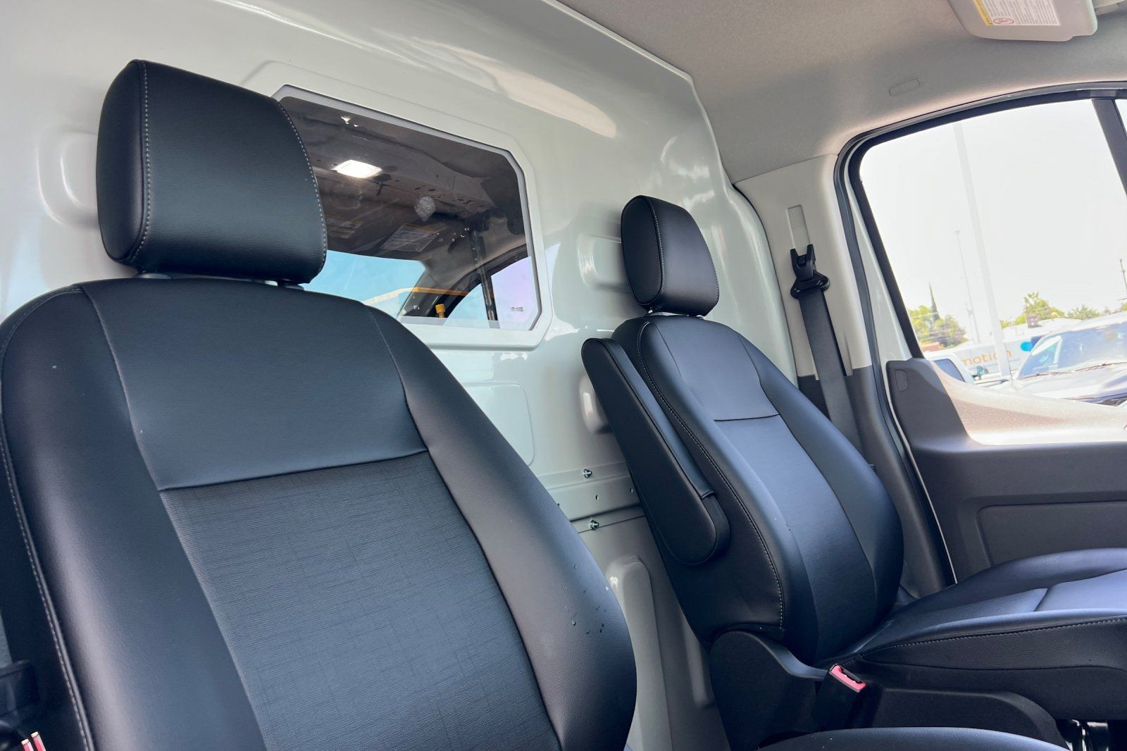 2025 Ford Transit Van Base - Photo 13