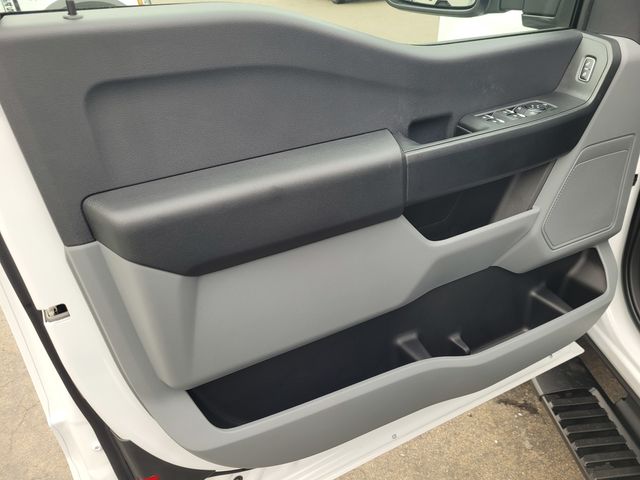 2026 Ford F-350 Super Duty Chassis Cab XL - Photo 8